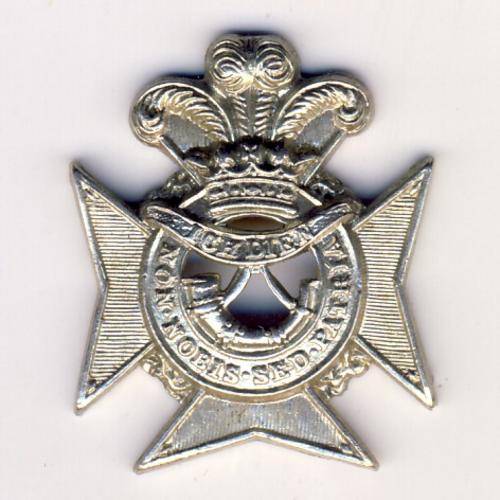 SA Army Cape Peninsula Rifles collar badge, lugs missing @ CRAZY R1 start