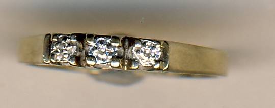9ct gold ring with 3 small diamonds