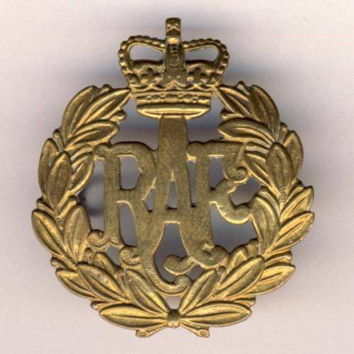 Great Britain Royal Air force cap badge - brass with lugs - CRAZY WEDNESDAY