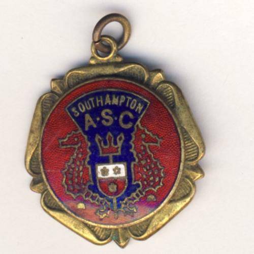 South Hampton soccer pendant @ CRAZY R1 start