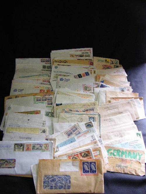 Lot of 165 envelopes with stamps - Bought from old collector - Thousands of stamps