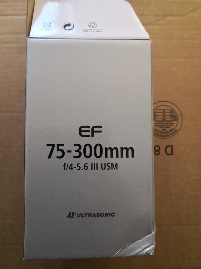 CANON 75-300mm 1:4-5.6 III USM (BRAND NEW AND IT HAS NEVER BEEN USED)
