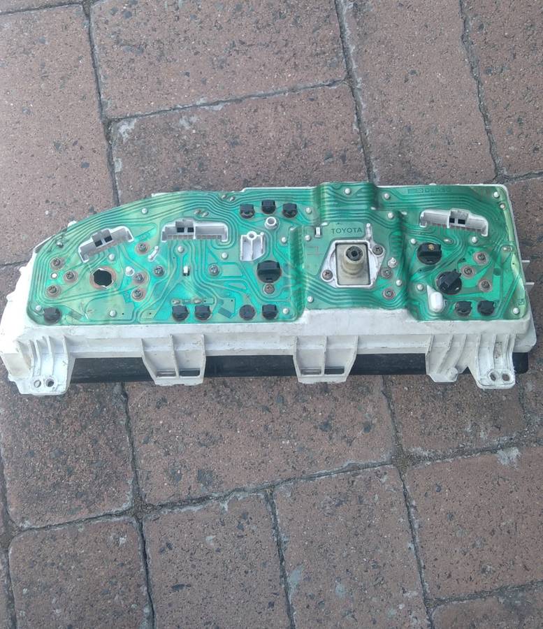 Toyota 160i cluster