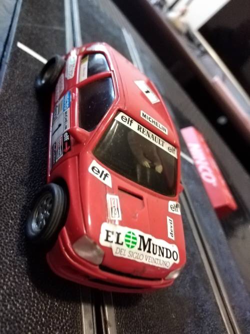 1:32 scale slot car Renault Clio
