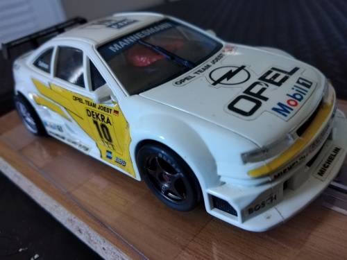 1:32 scale Opel Calibra slot car