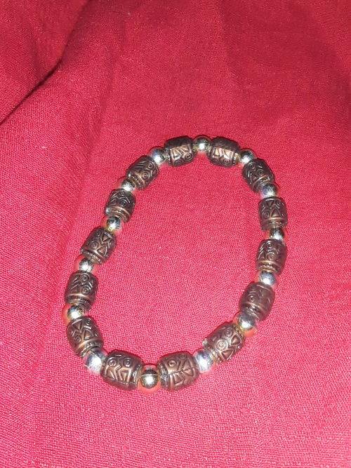 BEAUTIFUL Costume Bracelet