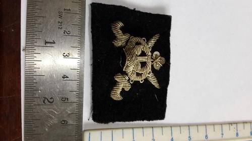ITALIAN BADGE -- 6