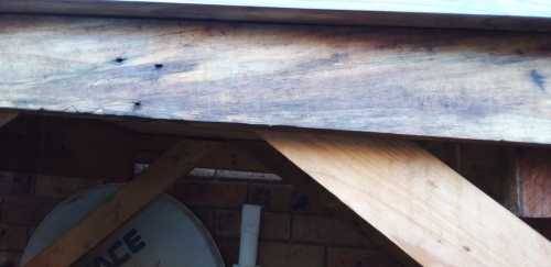 A Massive Wood Work Bench (READ DESCRIPTION)