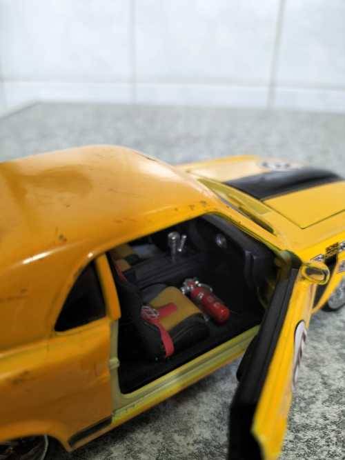 Maisto 1974 Ford Mustang Boss 302 1/24 Die Cast Model Car