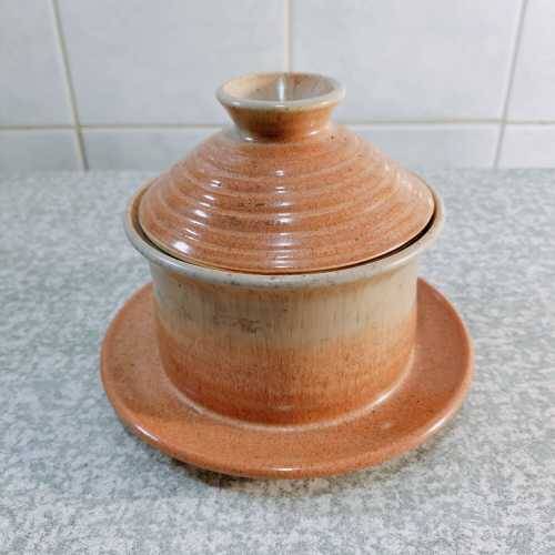 Pottery Gravy Pot with Lid