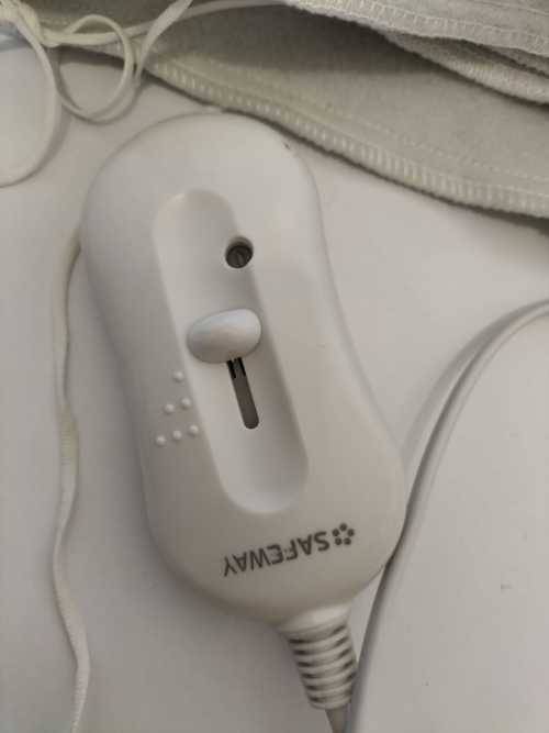 Used Once Safeway Tie Down Electric Blanket