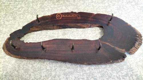 Old 6 Keys Wooden Key Rack