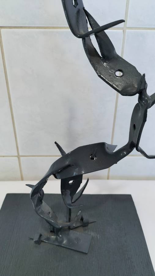 Sculpture By Renowned Eben Germishuys (Sculptor Of Rugby Player Statue At Loftus) Read Description