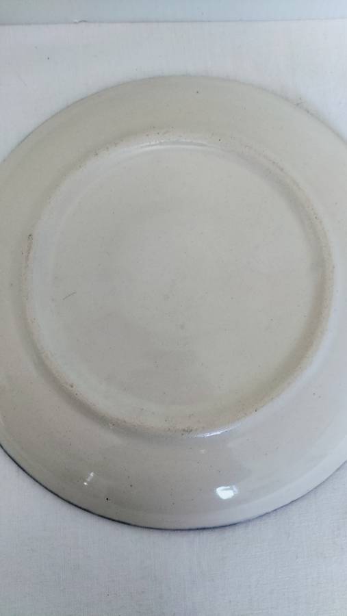 Beautiful Glazed Ceramic Decorative Wall Plate With Grapes