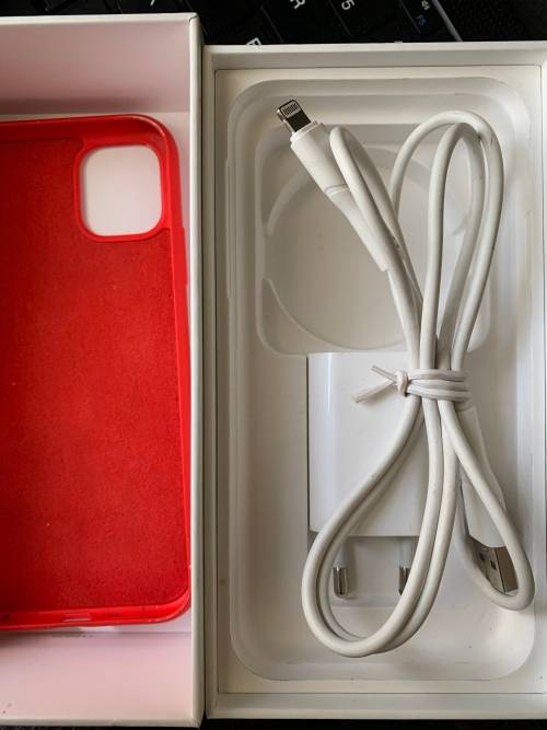 iPhone XR 64GB in almost NEW condition