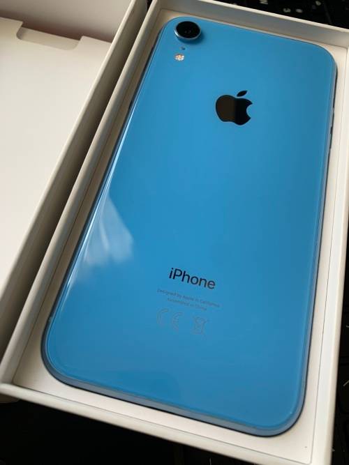 iPhone XR 64GB in almost NEW condition
