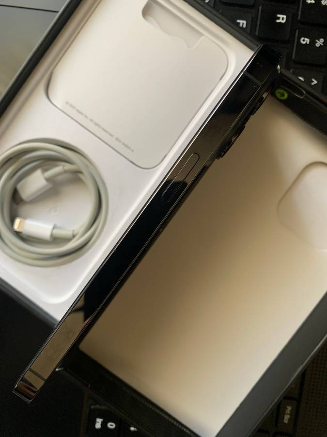 iPhone 13 Pro 256GB Graphite as GOOD as NEW *PRICED TO GO*
