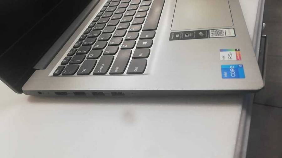 *11th Gen* Lenovo IdeaPad 3 14ITL05 i5-1135G7  12GB RAM 256GB SSD