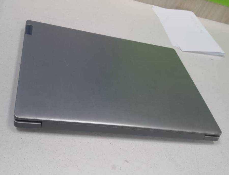 *11th Gen* Lenovo IdeaPad 3 14ITL05 i5-1135G7  12GB RAM 256GB SSD