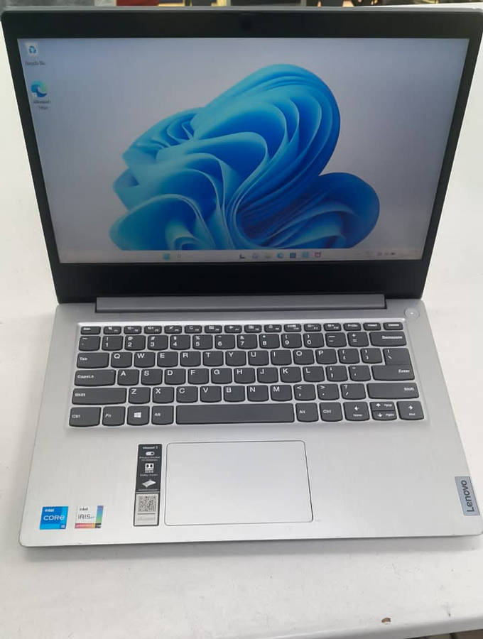*11th Gen* Lenovo IdeaPad 3 14ITL05 i5-1135G7  12GB RAM 256GB SSD
