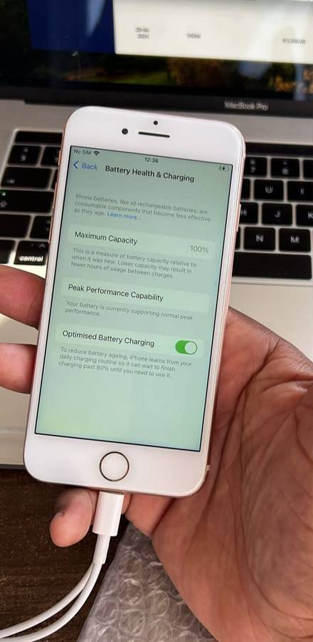 Apple iPhone 8 64GB - Gold