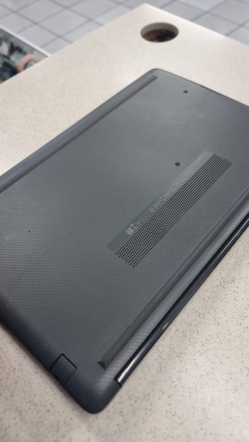 HP 250 G8 Laptop - i5-1035G1 8GB RAM 1TB HDD