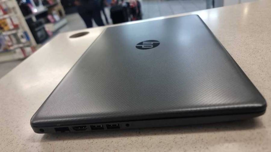 HP 250 G8 Laptop - i5-1035G1 8GB RAM 1TB HDD