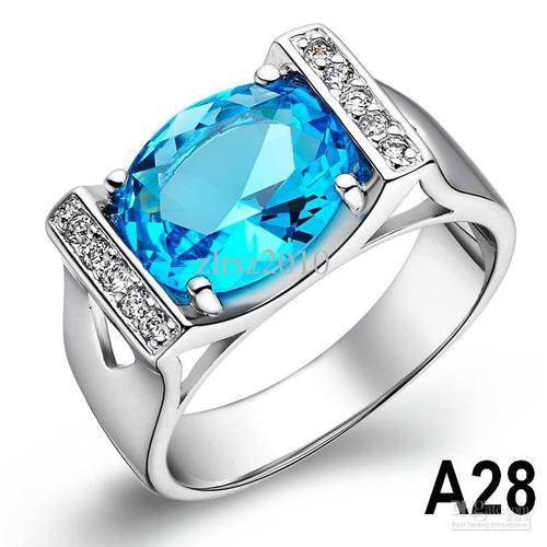 BEAUTIFUL CRYSTAL DRESS RING