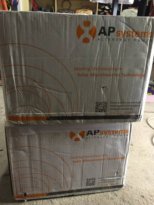 APsystems (YC500A) Solar Microinverter