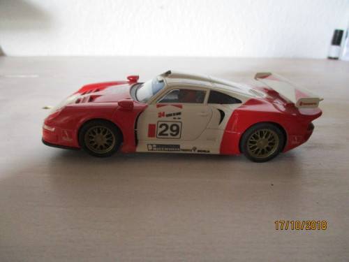 1/32 SCALE SCX SLOT CAR PORSCHE 911 GT1