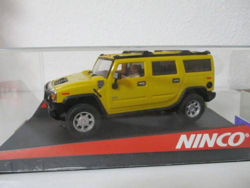 1/32 SCALE NINCO SLOT CAR HUMMER H2