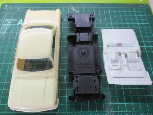 1/32 SCALE SLOT CAR BODY AND CHASSIS FORD GALAXIE WITH DECALS