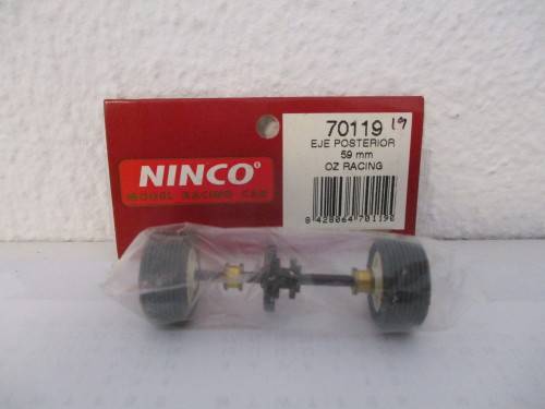 1/32 SCALE NINCO SLOT CAR REAR AXEL COMPLETE