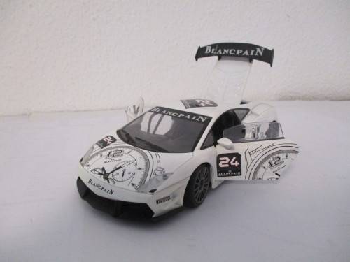 1/24 SCALE MONDO MOTORS DIE CAST LAMBBORGHINI GALLARDO