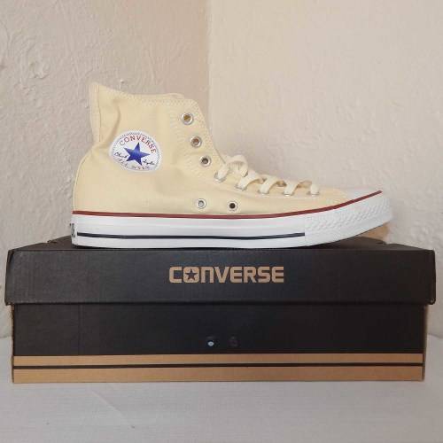 Converse All Star canvas shoes size 9 1/2