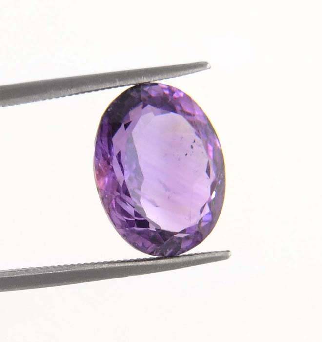 Untreated 5.97 Ct IGLI Certified Oval Shape Amethyst Gemstone - AAA Quality