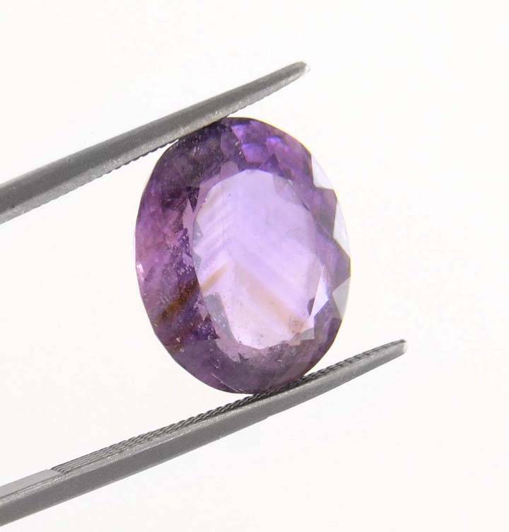 7.53 Ct IGLI Certified Untreated Amethyst Gemstone - Oval Shape for Ring or Pendant Mounting