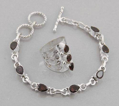 16 Gm Garnet Gemstone Silver Ring and Bracelet set