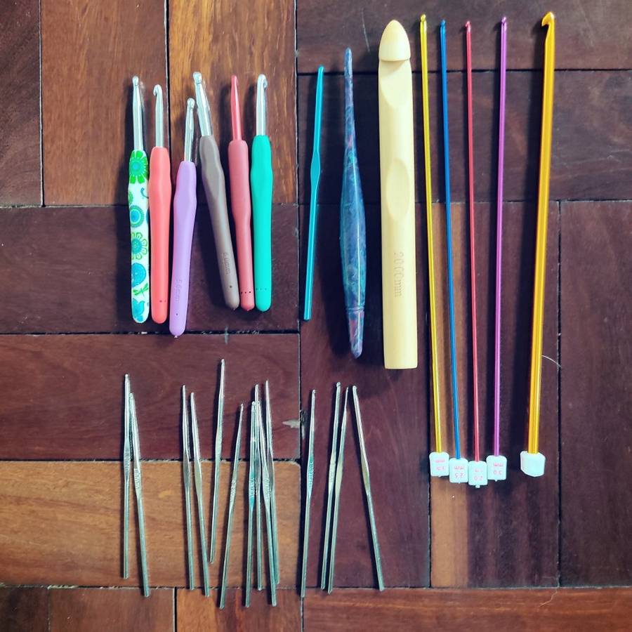 Crochet Kit (Crochet hook + Knitting Tools)