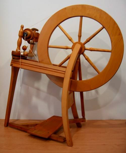 Ashford "Traditional" Spinning Wheel - NZ Origin