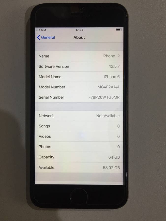 Apple iPhone 6  64GB  - Space Gray