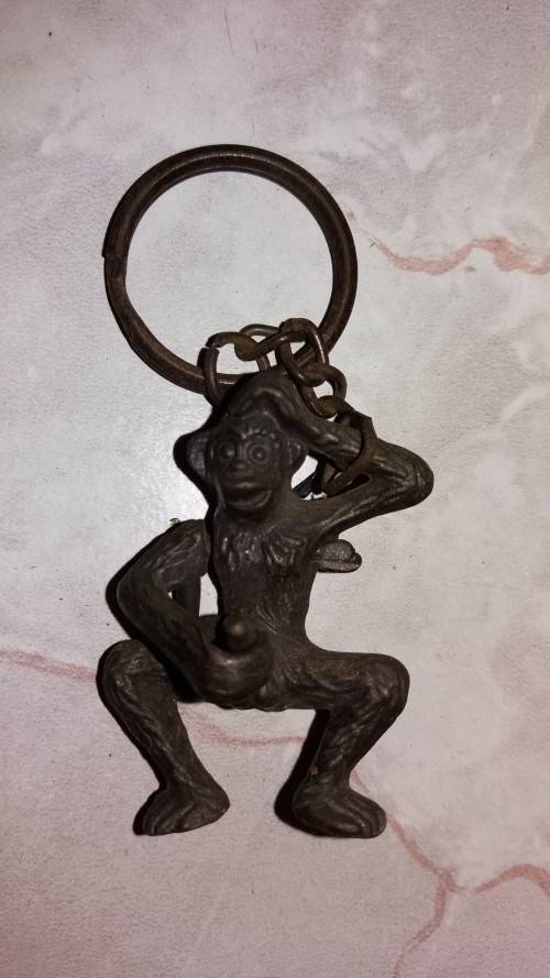 Naughty Monkey Old Keyring