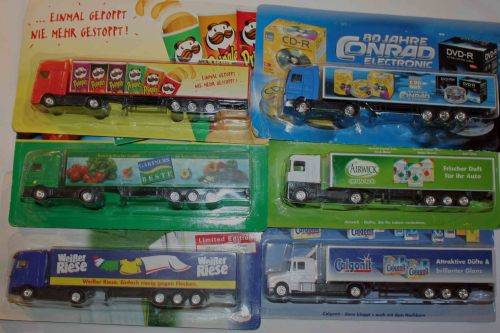 HO Scale Model Trucks (X6)