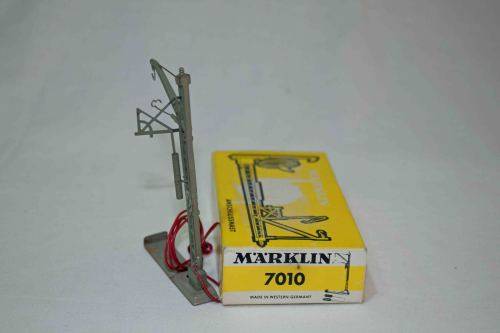 Marklin 7010 Main Feeder Catenary Mast