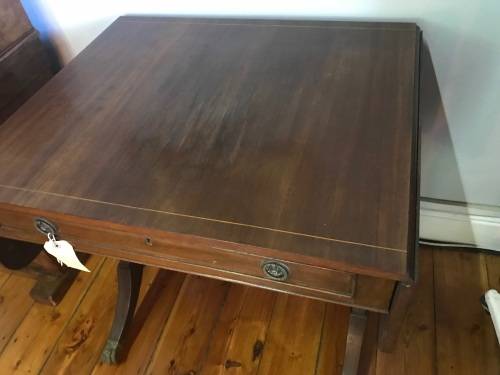 GREAT VICTORIAN MAHOGANY DROPSIDE TABLE ON CASTORS ( 122x 60 x 74 cm )