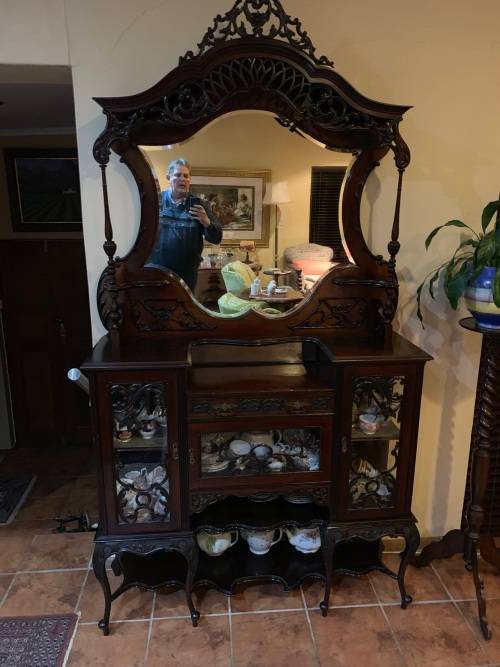 Beautiful Victorian Mahogany Display Cabinet circa 1890 (240 x 123 x 38 cm )
