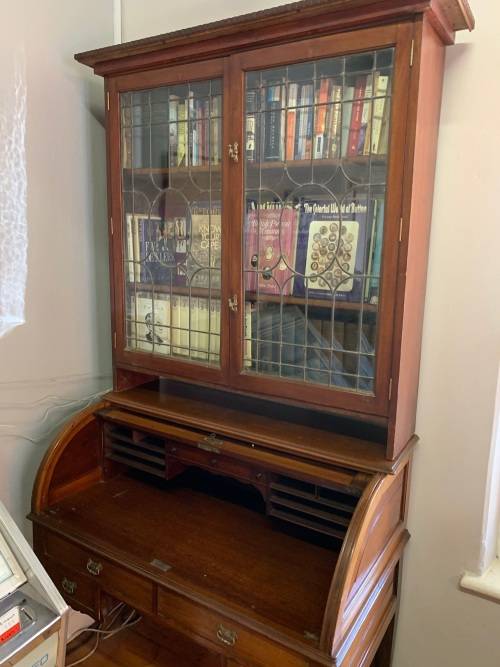 BEAUTIFUL WALNUT BUREAU BOOKCASE WITH LEADGLASS DOORS CIRCA 1890 ( 230 x 121 x 62 cm )