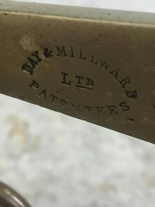 RARE CAST IRON AND BRASS SCALE ( DAY AND MILLARD )