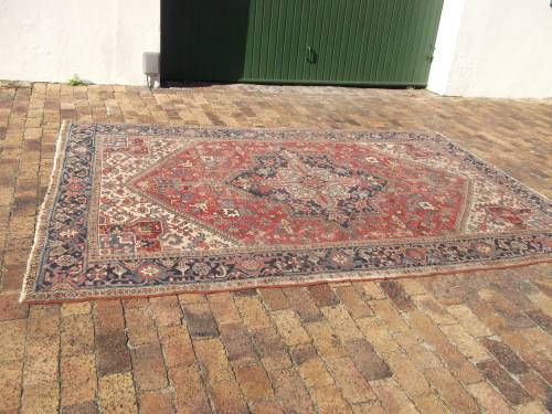 Lovely Old Persian Carpet ( 324 x 214 cm ) in good condition