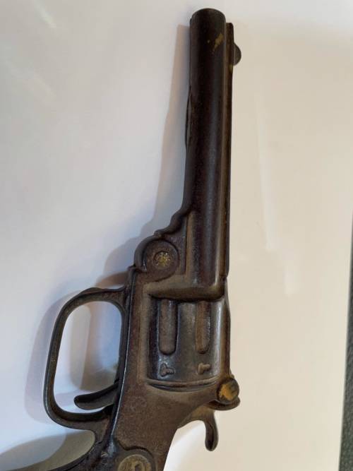 Vintage Diecast Toy Revolver ( working , 16 cm )